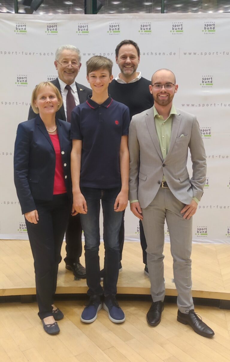 Seg­ler bei der Säch­si­schen Sport­ler­eh­rung 2023 in der ers­ten Reihe!